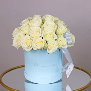 Коробка с розами в ассортименте