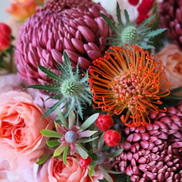 Цветы в коробке Пламя экзотики