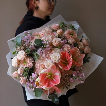 Авторский букет Персиковая симфония
