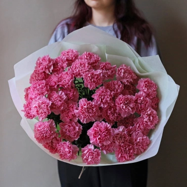 Букет из розовых гвоздик