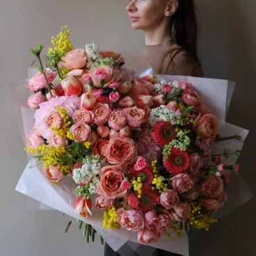 Шикарный букет "Привет весна"