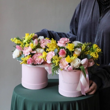 Весенняя композиция в коробочке