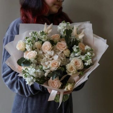 Авторский букет "Персиковый крем"