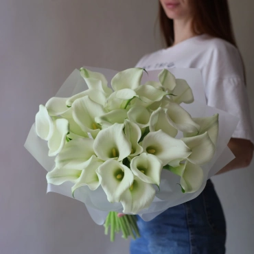 Букет из белых калл