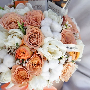 Цветы в коробке "шоколад"