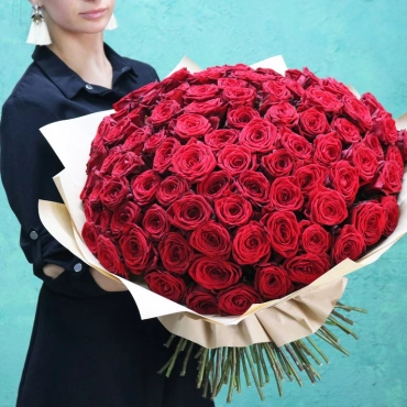 101 красных роз