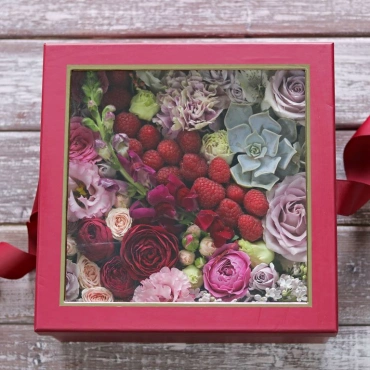 Веточка малины